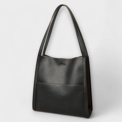 Bolso de piel hecho a mano