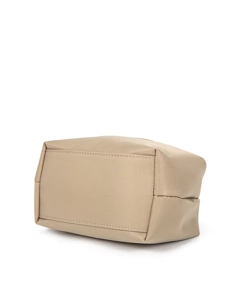 Bolso dumpling bicolor de hombro y bandolera
