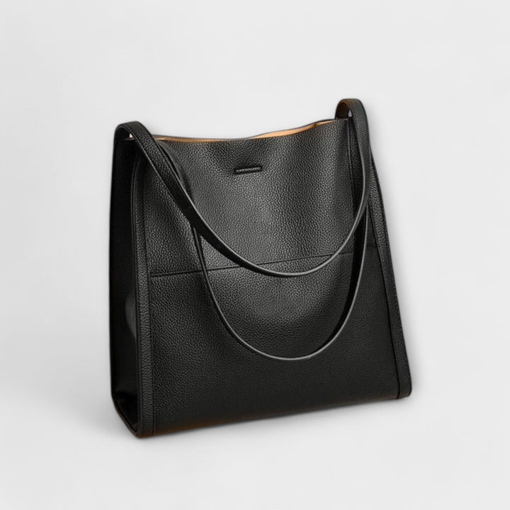 Bolso de piel hecho a mano