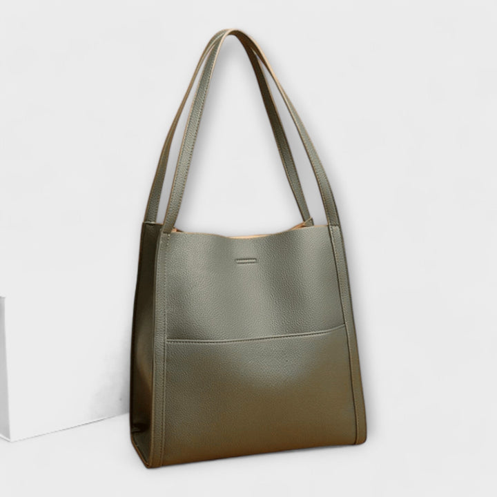 Bolso de piel hecho a mano