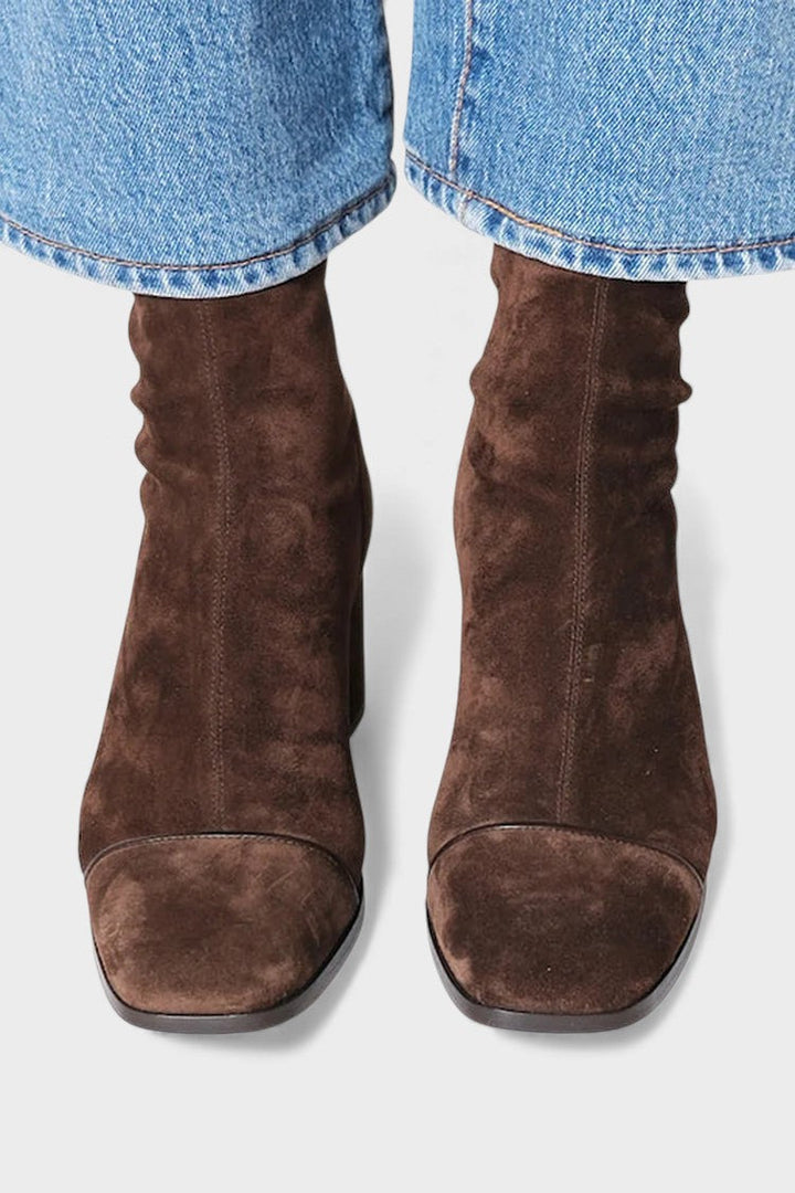 Botines de tacón con diseño de punta cuadrada