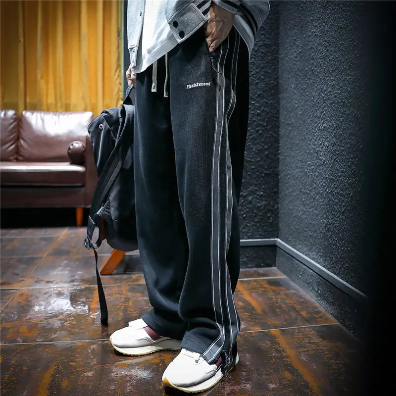 Pantalones de rayas anchos