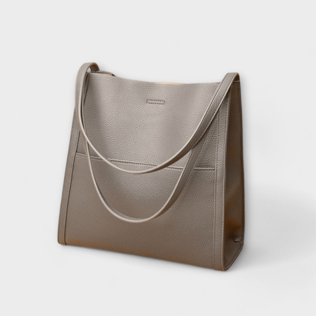 Bolso de piel hecho a mano