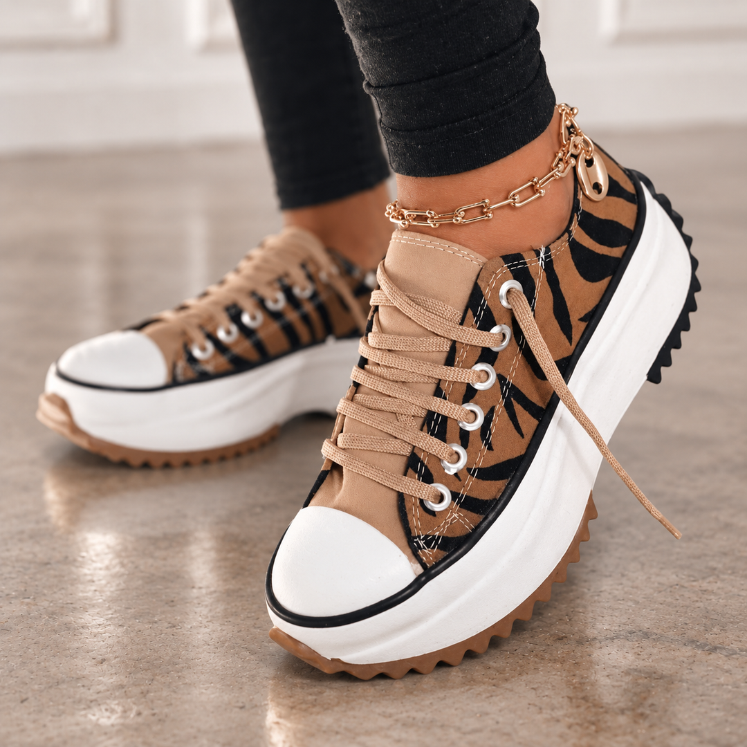 Verlora | Zapatillas Plataforma Dentadas