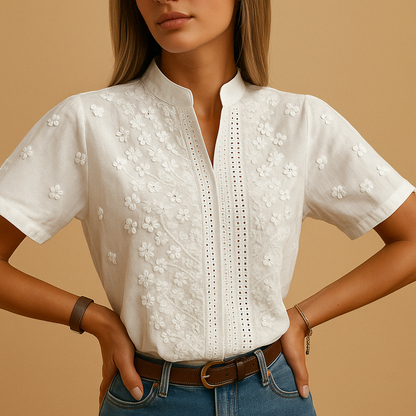 Blusa blanca con cuello